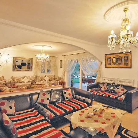 Four-bedroom Holiday Maxime 0 02 *